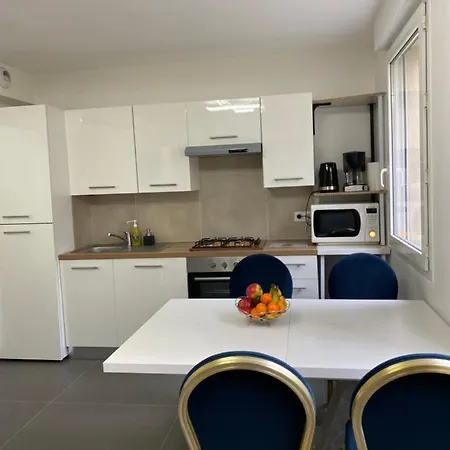 Appartement Calm And Comfort: Modern With A Garden